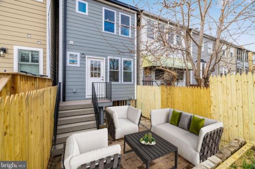 626 Hamilton St, Washington DC 20011-4030 exterior