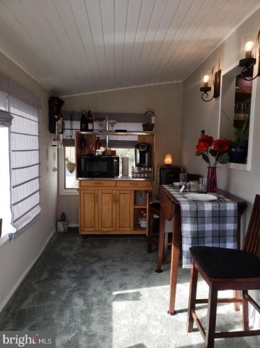 1557 Kauffman Rd, Pottstown PA 19464-2399 exterior