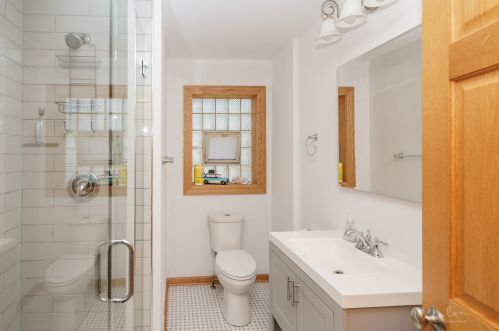 5319 Newland Ave, Chicago IL 60707-3334 exterior