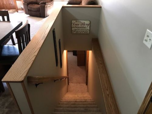 1427 Lawson St, Aberdeen, SD 57401-7738