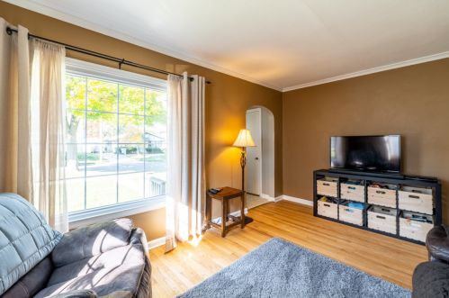 3758 5 Pl, Milwaukee WI 53204-3906 exterior