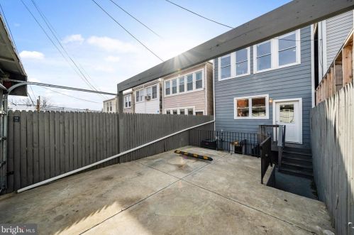 1268 Owen Pl, Washington DC 20002-2808 exterior