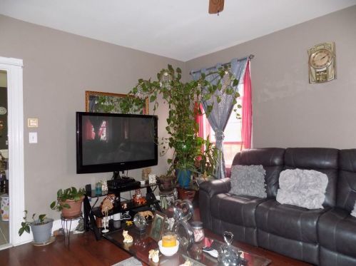 210 Ledge St, Providence RI 02904-1565 exterior