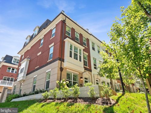 10346 Grosvenor Pl, Rockville MD 20852 exterior