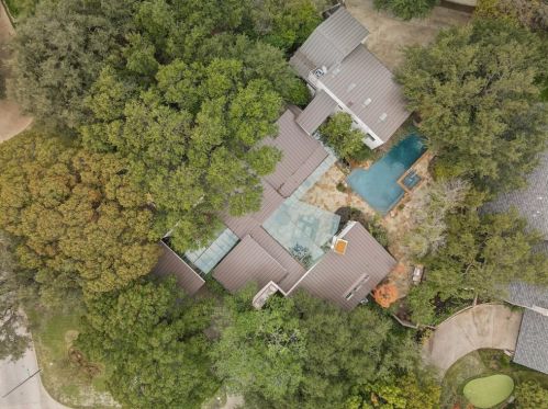 5642 Bent Tree Dr, Dallas TX 75248-2010 exterior