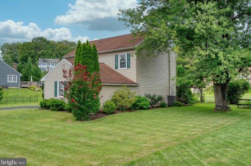 207 Fleming Pl, Lancaster, PA 17601-1703