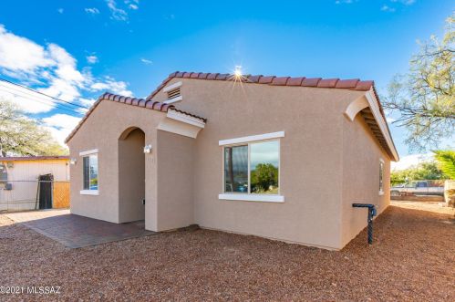 4126 Glenn St, Tucson AZ 85716-2239 exterior