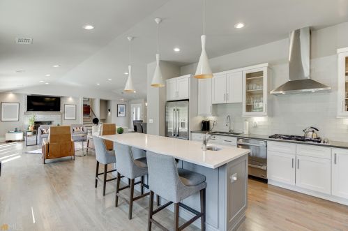 1485 Harts Mill Rd, Atlanta GA  30319-1824 exterior