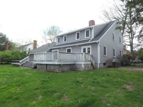 59 Blueberry Hill Rd, Springfield MA  01106-1662 exterior