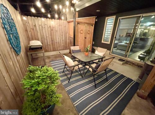 1918 Catharine St, Philadelphia PA  19146-1810 exterior