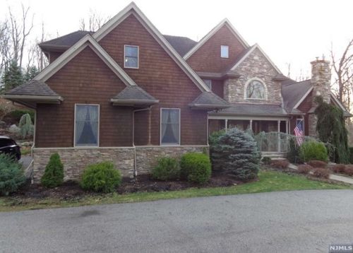 29 Pheasant Run, Kinnelon, NJ 07405-3022