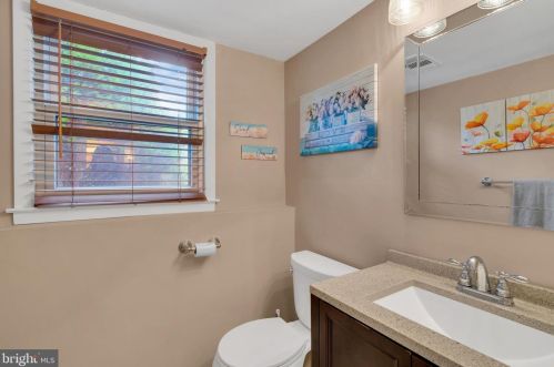 85 Colleen Cir, Trenton NJ 08638-1724 exterior