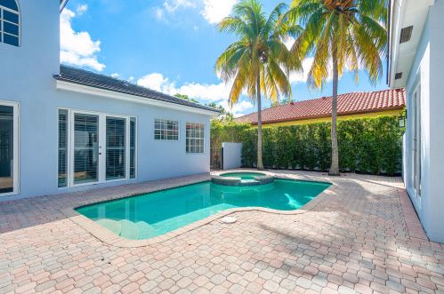 1710 2 Ave, Boca Raton FL 33432-7229 exterior