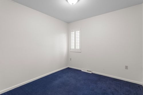 155 Linden Ct, Pittsburgh PA 15237-2623 exterior