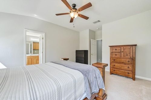 4537 Corran Fry Loop, Austin TX 78749-1117 exterior