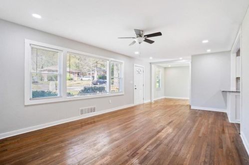 385 Carey Dr, Atlanta GA  30315-7507 exterior