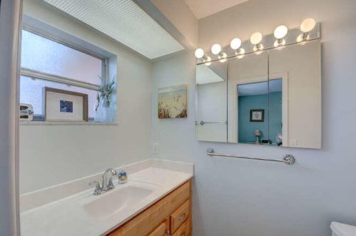 304 Bay St, Fort Pierce FL 34952-1317 exterior