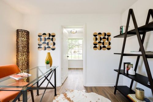 8800 Balcones Clb Dr, Austin TX 78750-3006 exterior