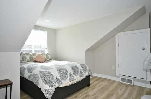 139 42nd St, Pittsburgh PA  15201-3136 exterior