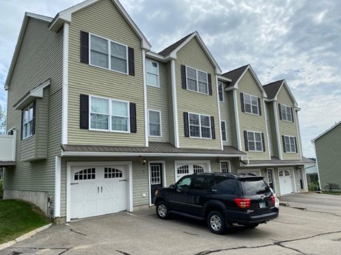 4 Townsend Dr, Dover, NH 03820-6514