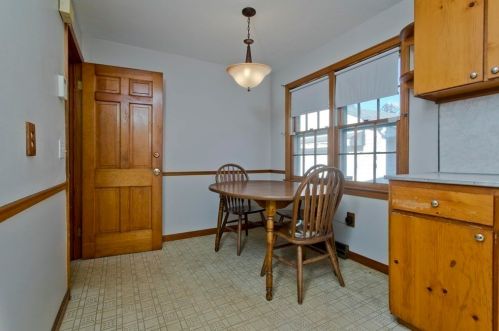 155 Canton Cir, Springfield MA 01104-1441 exterior