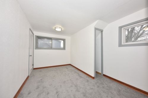 4649 20th St, Milwaukee WI  53221-2807 exterior