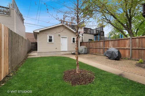 3420 Claremont Ave, Chicago IL 60608-6014 exterior