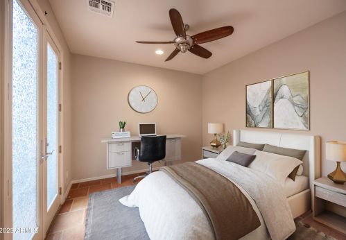 3931 Crst Ln, Phoenix AZ 85027-1602 exterior