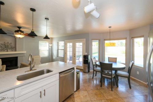 3810 Barcelona Dr, Chandler AZ  85226-1305 exterior