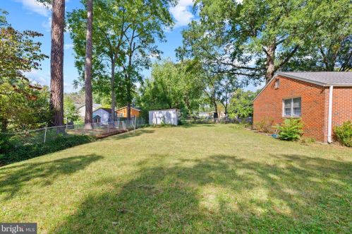 7902 Ashton St, Alexandria VA 22309-1341 exterior