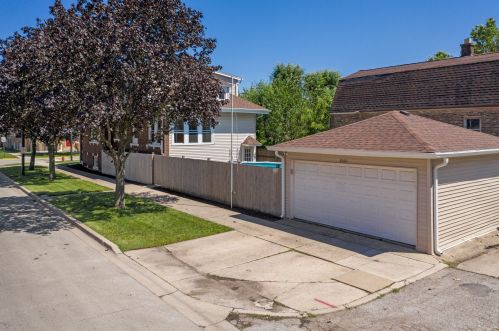 2500 59 Ave, Chicago IL 60804-2123 exterior