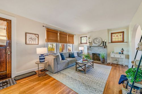 152 Jamaica Ave, Pittsburgh PA 15229-1748 exterior