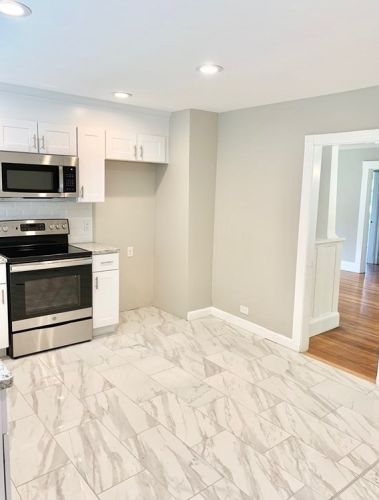 278 Fisher St, Walpole MA 02081-3809 exterior