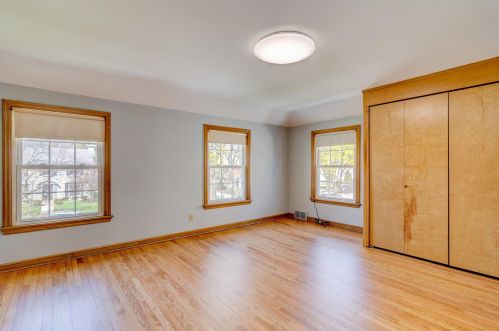 2416 91, Milwaukee WI 53226-1832 exterior