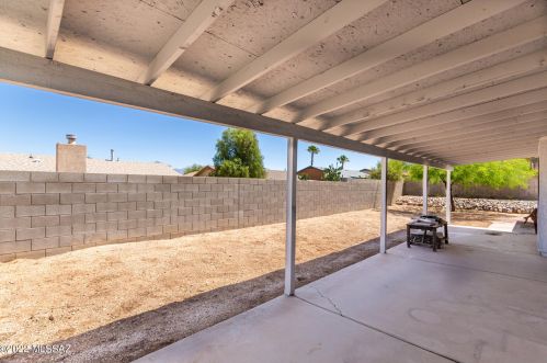 9961 Falcon Point Dr, Tucson AZ 85730-6129 exterior