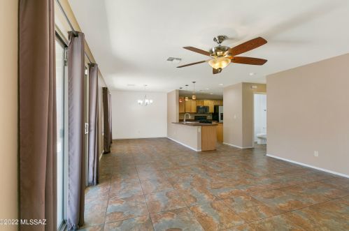 9966 Emberwood Dr, Tucson AZ 85748-5114 exterior