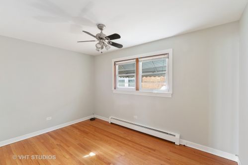 5428 Central Ave, Chicago IL 60638-2809 exterior