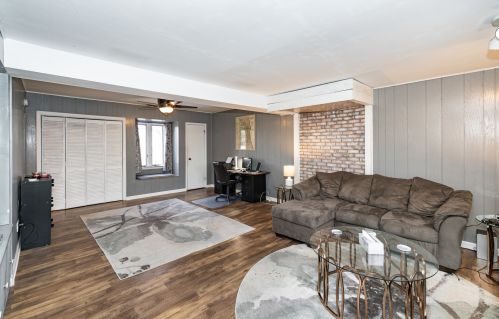 11601 Komensky Ave, Chicago IL 60623-1229 exterior