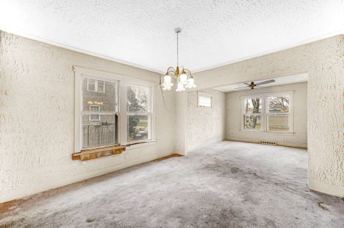 1238 109 Pl, Chicago IL 60655-4001 exterior