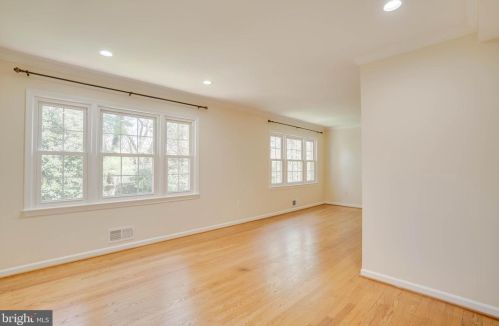 617 Azalea Dr, Rockville MD 20850-2010 exterior