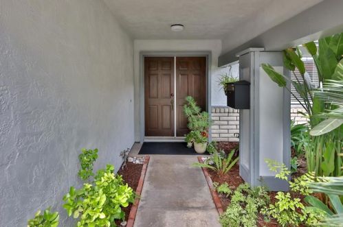 872 Halecrest Dr, Chula Vista CA 91910-6412 exterior