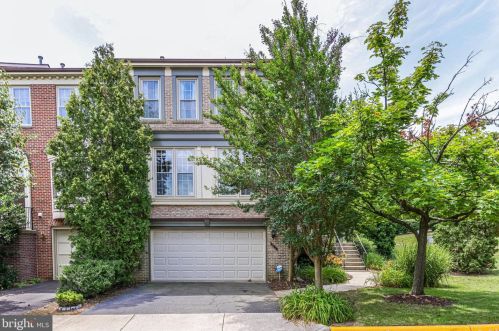 6165 Braeleigh Ln, Alexandria, VA 22315-5257