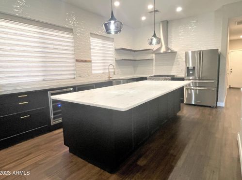 35018 27th Ave, Phoenix, AZ 85086-6625