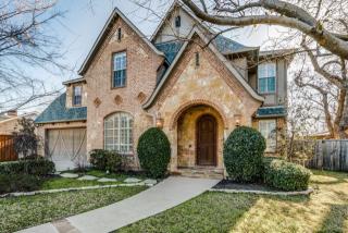 10130 Cromwell Dr, Dallas, TX 75229-5920