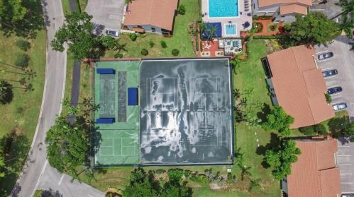 10081 Andrea Ln, Boynton Beach FL 33437-3494 exterior