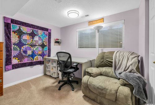 6859 3270, Taylorsville UT 84084-1769 exterior