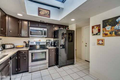 840 Placita Del Mirador, Tucson AZ  85718-1957 exterior