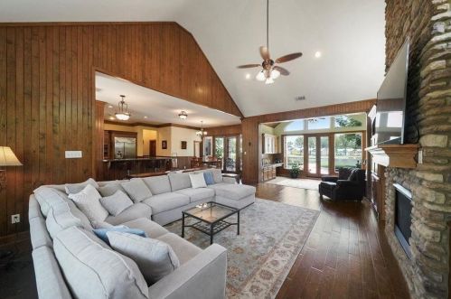 9 La Costa Dr, Montgomery TX 77356-5357 exterior