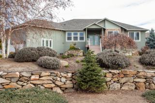 920 Rdg Crst Dr, Wenatchee WA  98801-9166 exterior