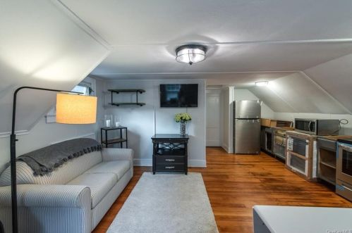 97-105 Kingwood Park, Poughkeepsie NY  12601-5448 exterior